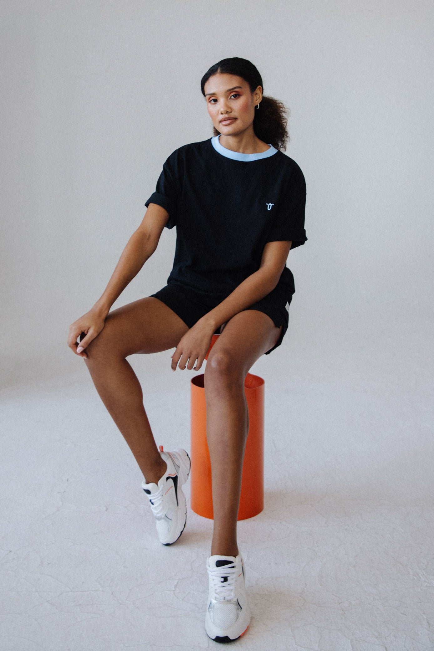 Joy Tee ― Black & Sky