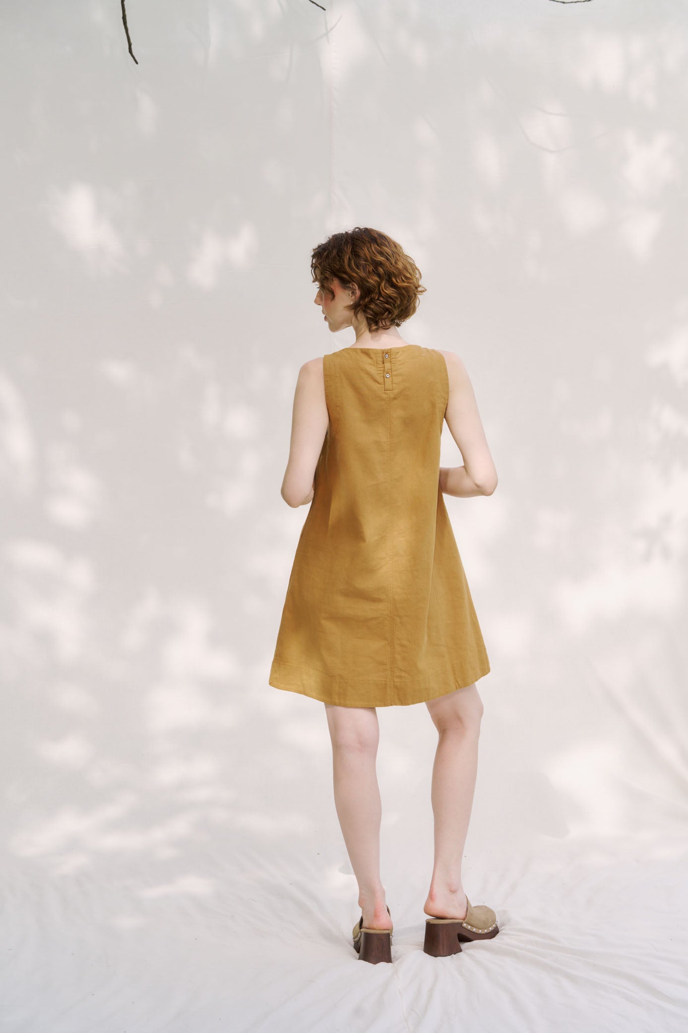 Twigg's Dress ― Gold