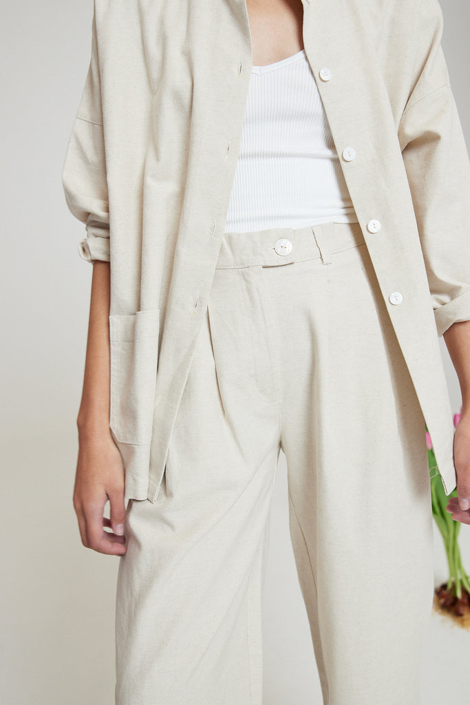 Pleated Trousers ~ Natural